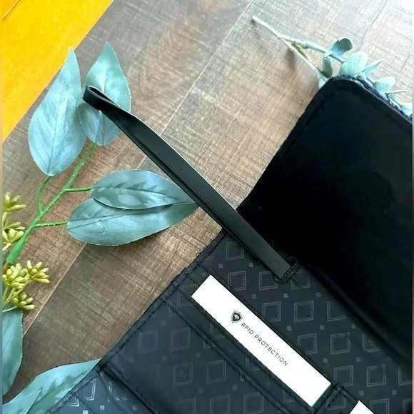 Vera Bradley Purse - Black Adjustable Versatile Bag New With Tags - Picture 11 of 12